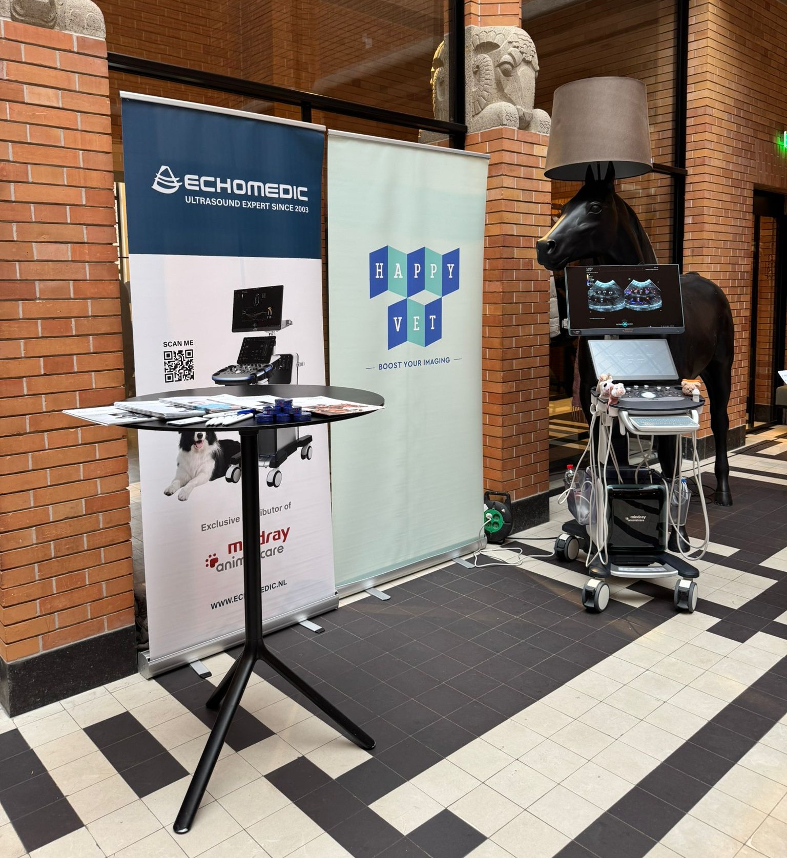 Deze week kwamen tijdens het 2e lustrum-symposium van het Collectief Praktiserende Dierenartsen (CPD) in het Anatomiegebouw in Utrecht dierenartsen uit het hele land samen.