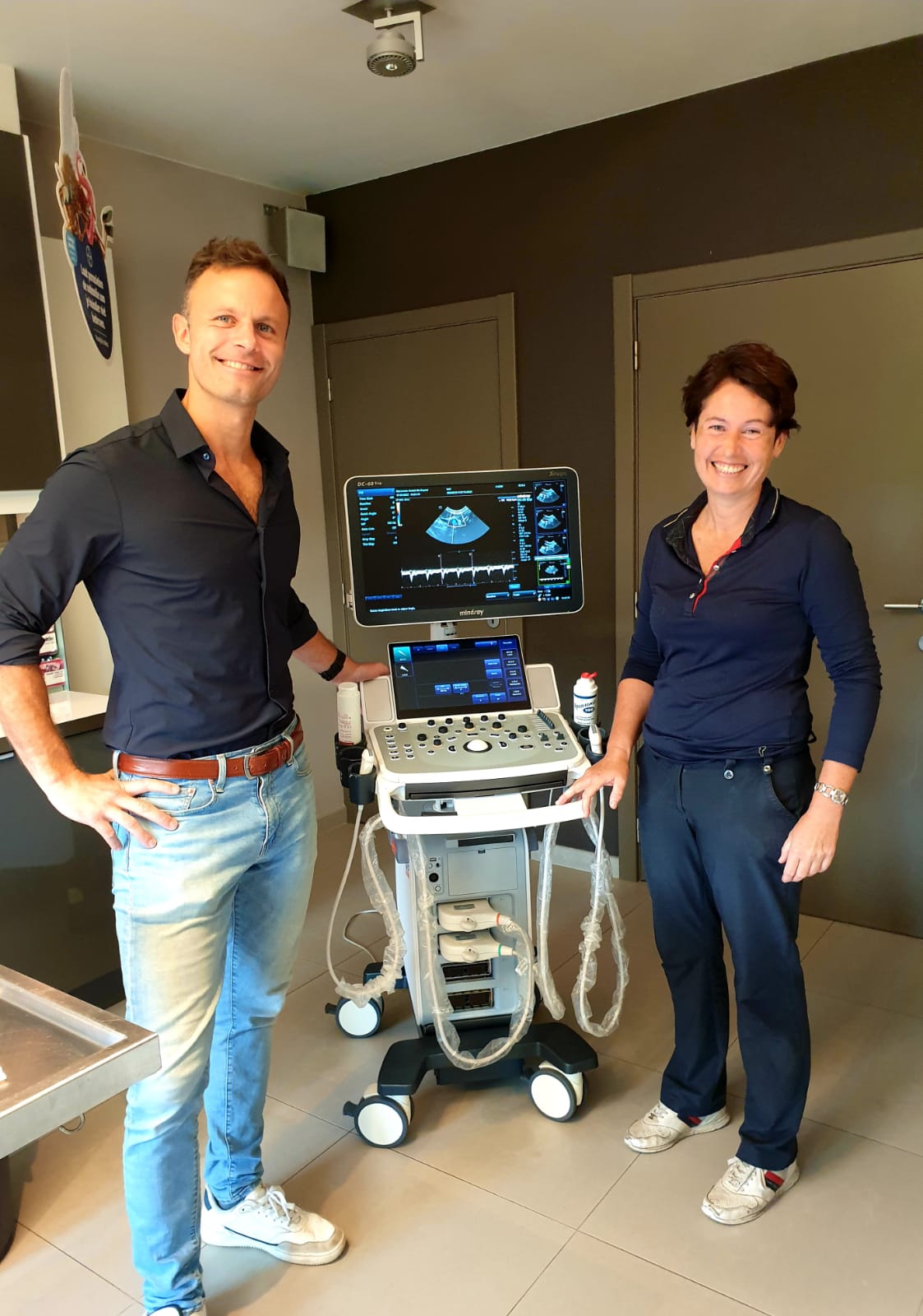 Vandaag hadden we het genoegen om een refurbished Mindray DC 60 Exp te installeren bij dr. Annick De Keyser. Dit toestel zal voornamelijk gebruikt worden voor abdominale echografie maar kan ook uitgebreid worden met naar echocardio. Bedankt voor uw vertrouwen in Echomedic!