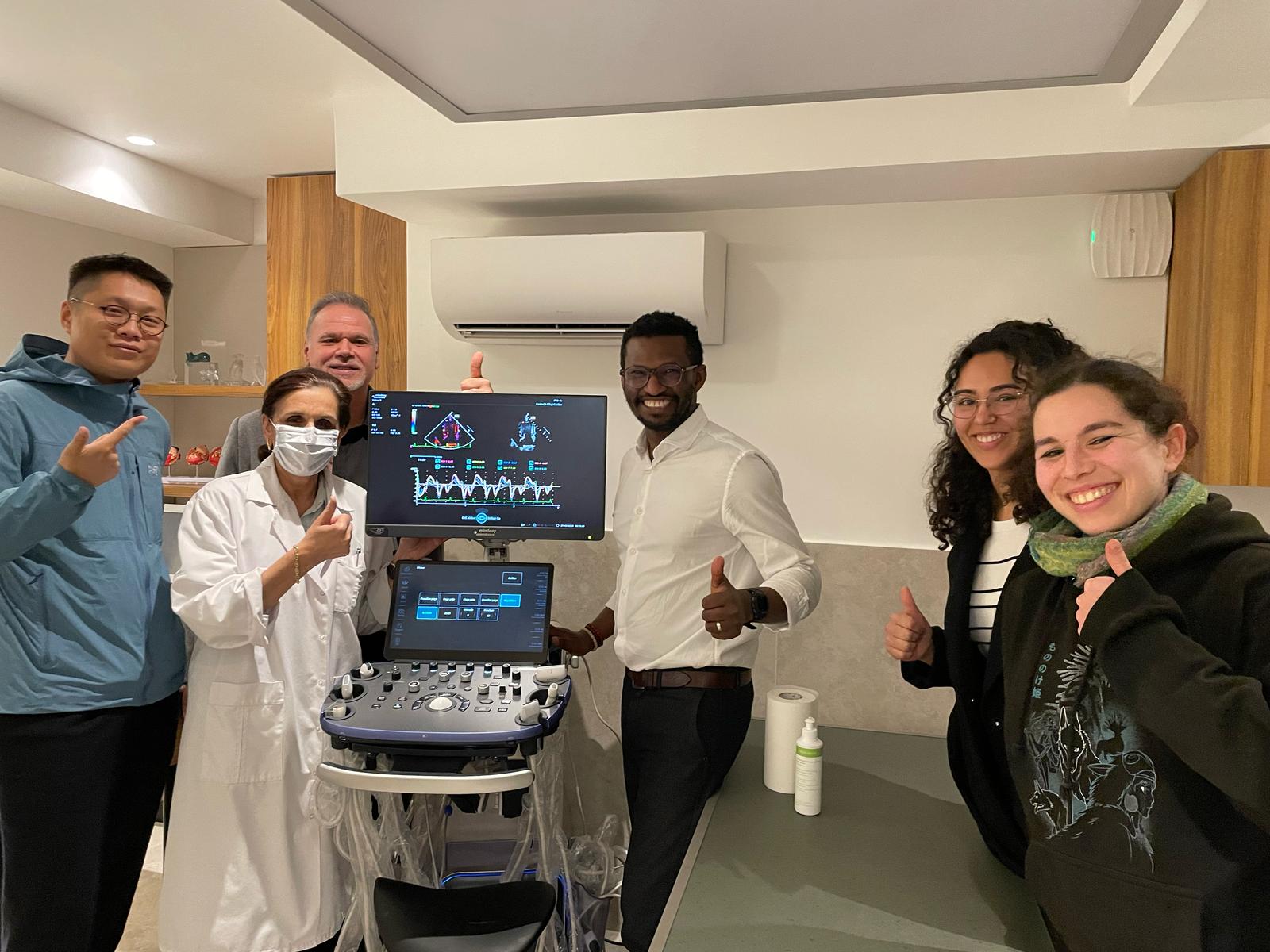 Het eerste boek dat onze applicatie specialist Sebastiaan las over veterinaire echocardiografie was van Professor Valerie Chetboul...en nu vernamen we het ongelooflijke nieuws Professor Valérie Chetboul voor de Vetus 9 van Mindray Animal koos in Clinique Vétérinaire Roland-Garros! Wat een ongeloofelijk nieuws en to mooi om niet te delen!