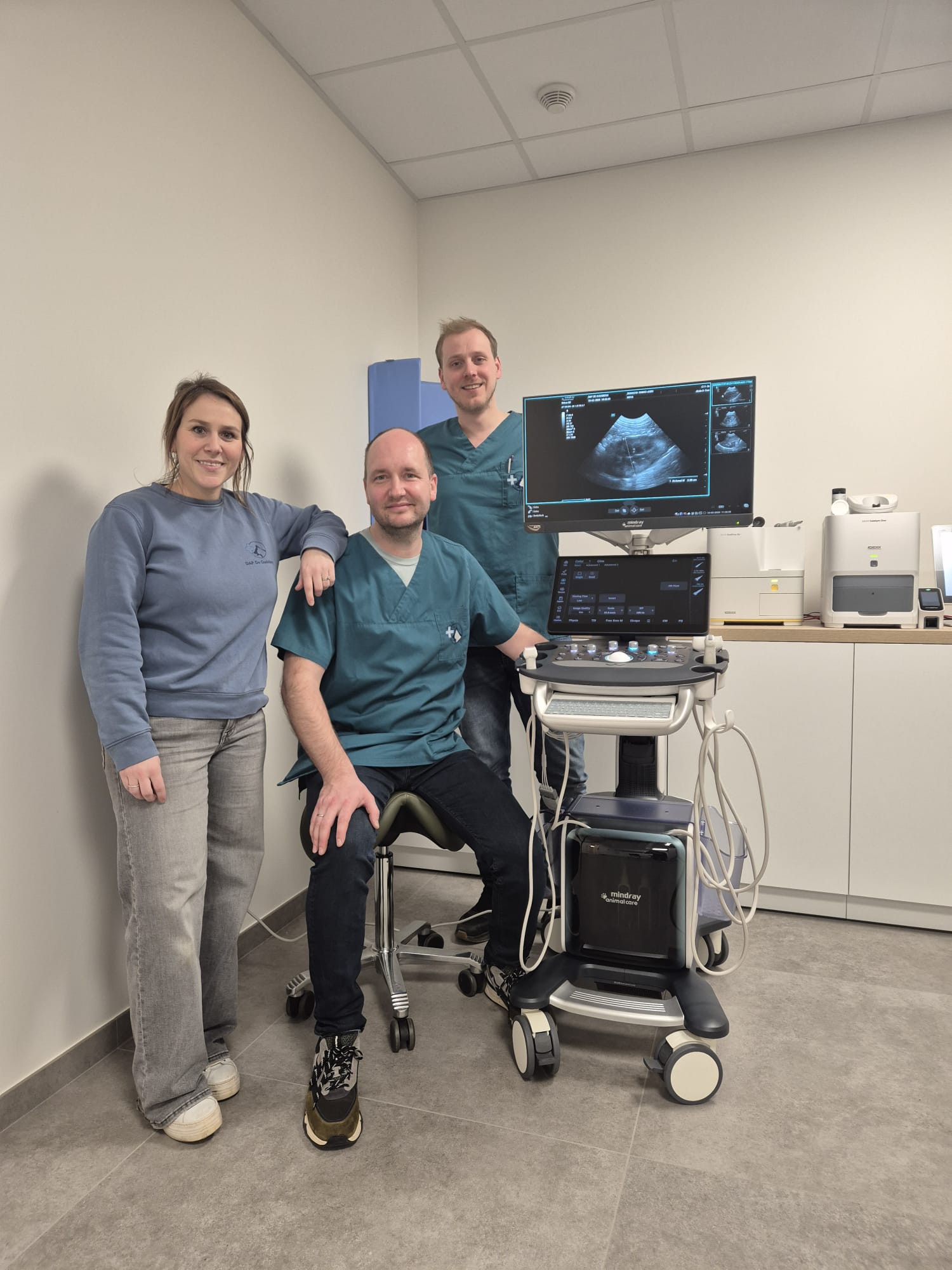 We hadden het genoegen bij DAP De Oudsberg de Vetus 80 van Mindray Animal én de M-VET laser van ASA Laser te installeren.
