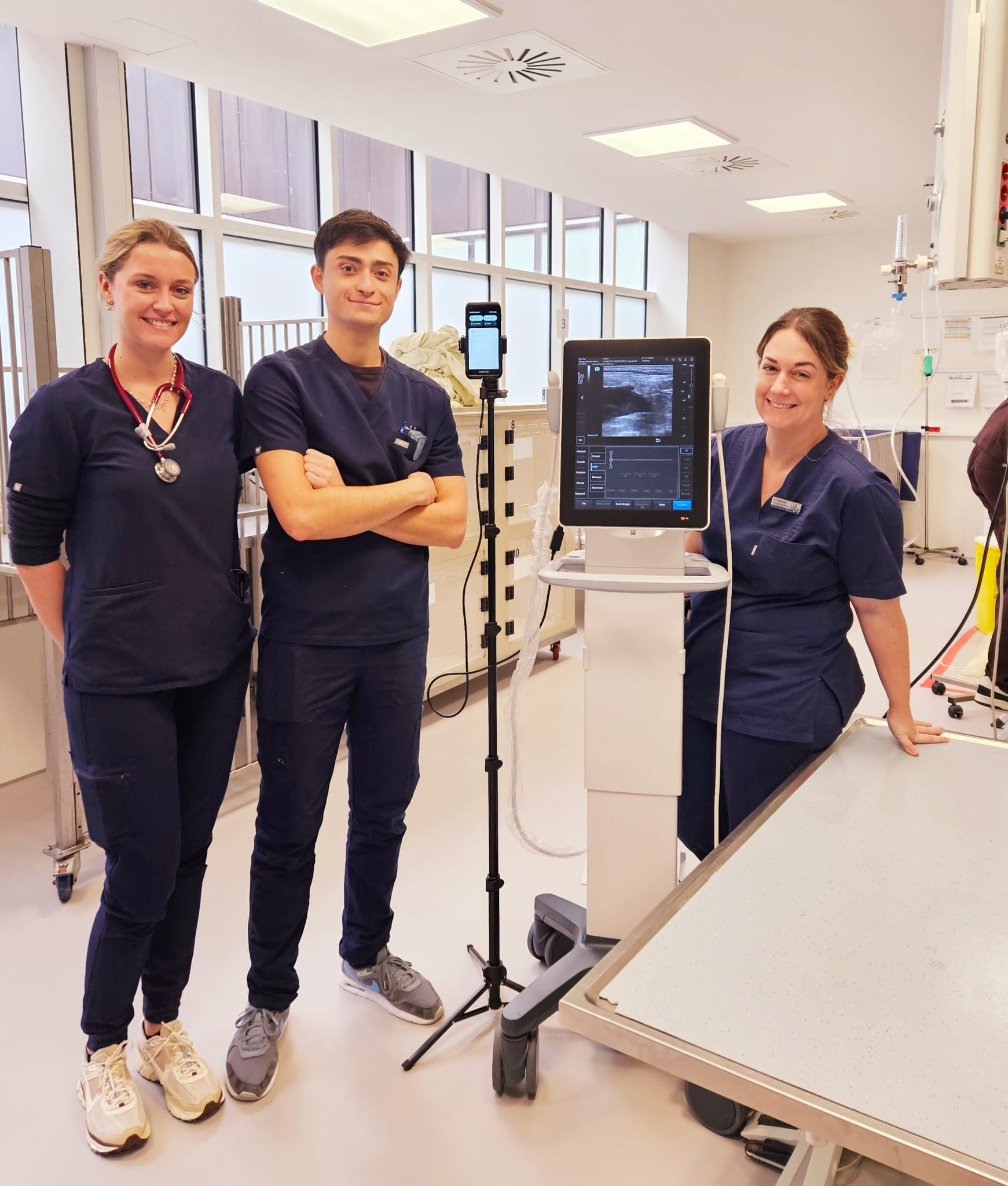 Dr. Gommeren van de ULG dienst ICU en zijn team kozen voor de TE5Vet en de U-Linker van Mindray Animal Medical! Het was een eer en genoegen deze fantastische producten afgelopen week te mogen installeren.