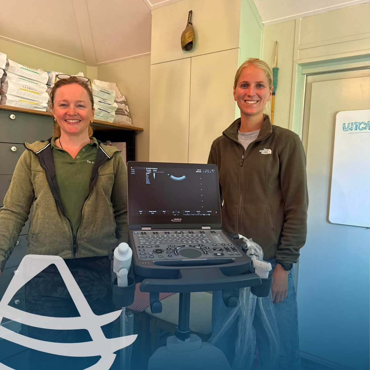 Het Echomedic-team verzorgde de installatie van een Mindray Vetus E5 bij Dierenkliniek De Zadelkamer.