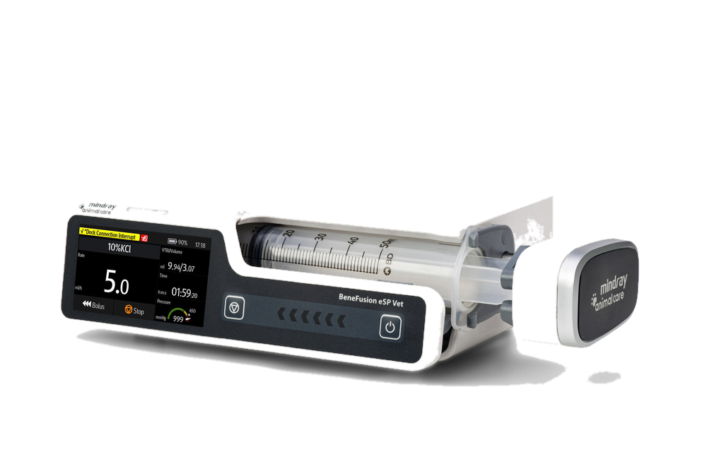 De Mindray BeneFusion eSP Vet is een veterinaire spuitpomp met een nauwkeurigheid van ± 1,8 % en een debiet van 0,01 tot 2300 ml per uur. Met negen infusiemodi, een 3,5-inch touchscreen, SmartRapid™-opstart en aansluiting op het eDS docking station en BeneVision CMS Vet.